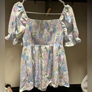 Pastel Floral top size medium